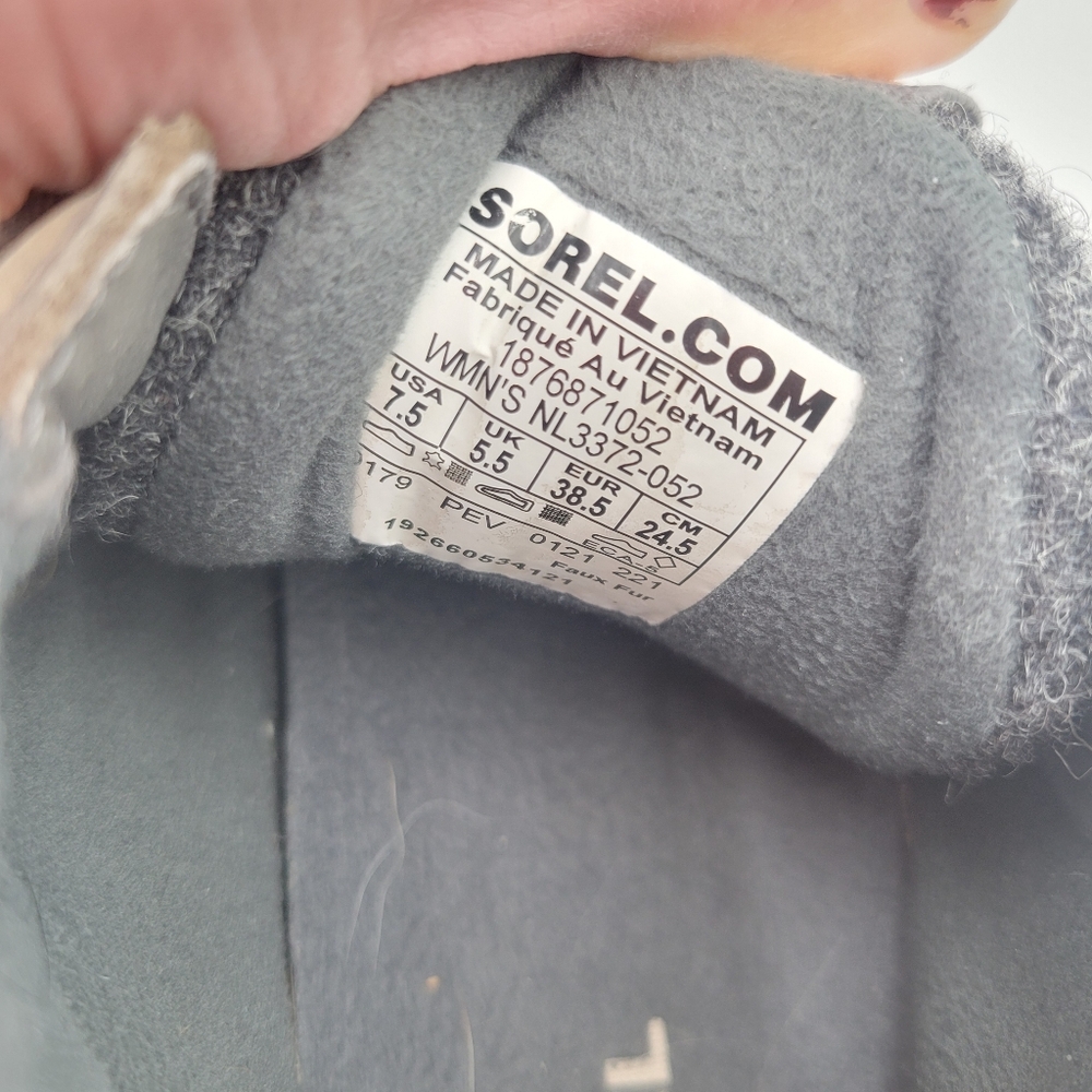 Sorel Kinetic Caribou Lace Up Booties size 7.5 Waterproof - Picture 7 of 7